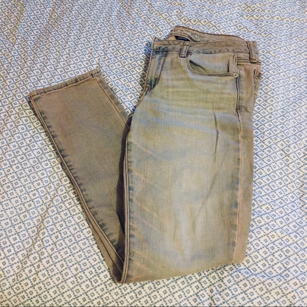 American Eagle Skinny Jeans